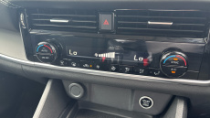 Nissan Qashqai 1.3 DiG-T MH Acenta Premium 5dr Petrol Hatchback